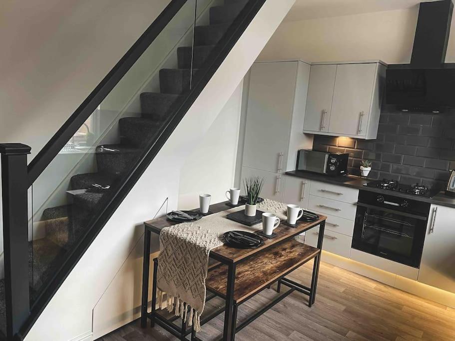 Comfortable Home In Bolton Farnworth Exterior foto